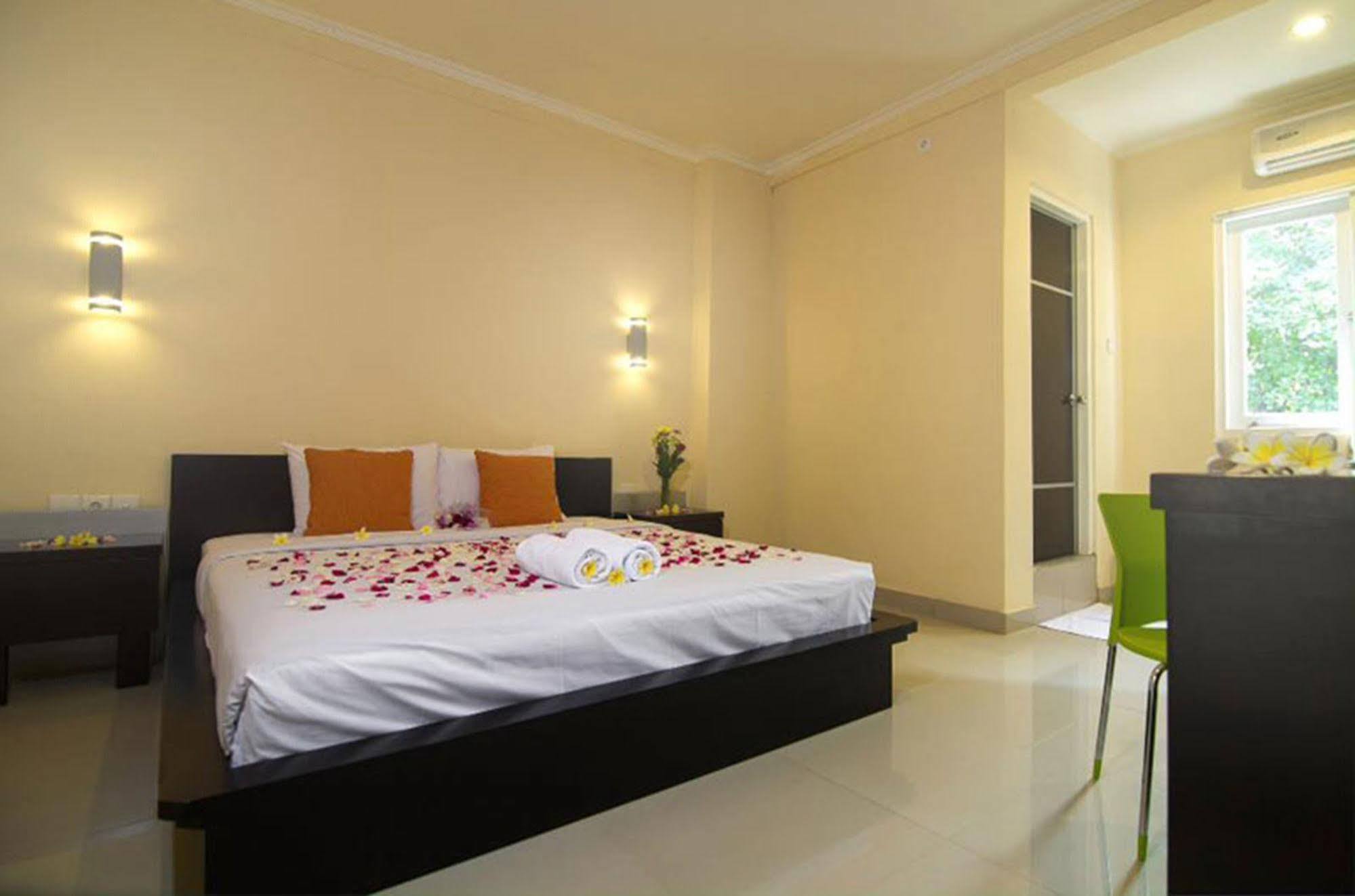 Saimai Residence Kuta Lombok Exterior foto